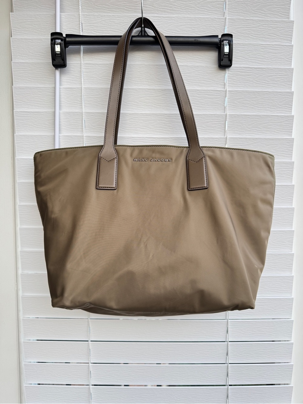 Marc Jacobs Large Nylon Tote Bag Taupe Brown Leather Handles Zip Top Designer